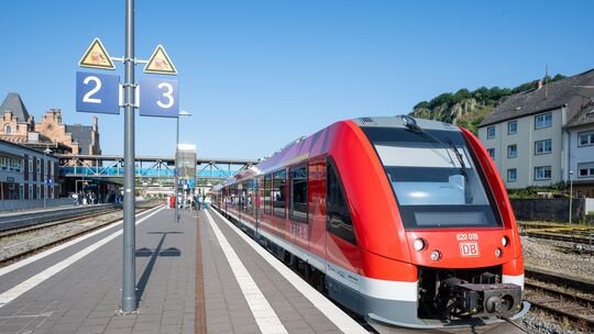 Gleisarbeiten führen bei Regiobahnen in der Region zu nächtlichen Zugausfällen.