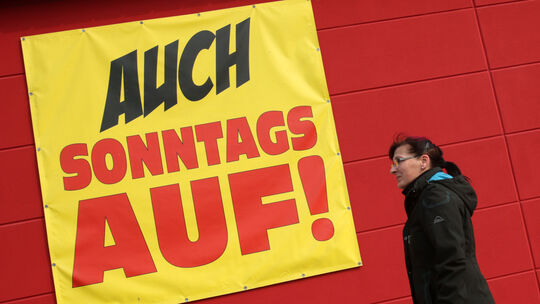 Das Handelsgewerbe in Kurorten und touristisch geprägten Orten ist wesentlich flexibler, was die rechtliche Möglichkeit von Sonn