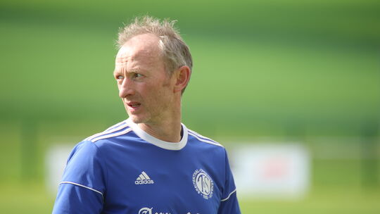 Trainer Eduard Meisner und sein TuS Breitenthal empfangen den VfL Weierbach zum Duell Vierter gegen Fünfter,