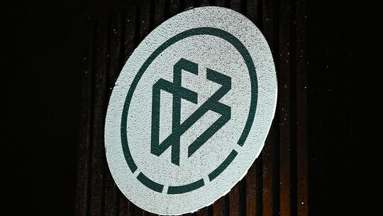 Deutscher Fußball-Bund (DFB) Deutscher Fußball-Bund (DFB)