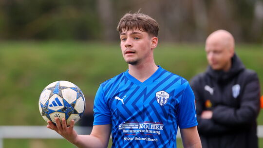 Marian Kunz verlässt den FC Emmelshausen-Karbach im Sommer: Der 20-jährige Rechtsverteidiger wechselt zum Rheinlandligisten FV M