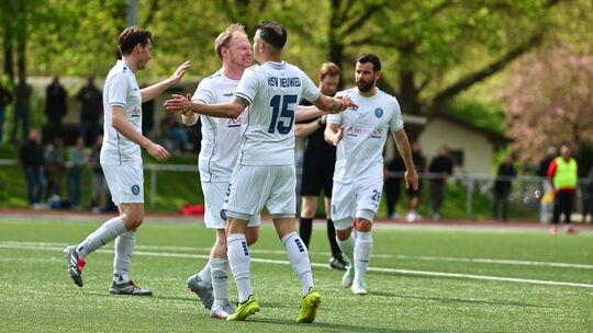 Die erste Mannschaft des HSV Neuwied (von links Yannick Engel, Sebastian Seemann, Sascha Kaiser und Matthias Fink) ist aktuell i