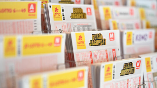 Ein Spielteilnehmer oder eine Spielteilnehmerin aus dem Westerwald hat in der europäischen Lotterie Eurojackpot 681.000 Euro gew
