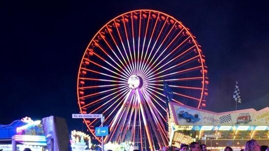 Bekommt das größte Volksfest der Region bald ein eigenes Amt? Die FWG würde gern das Amt der Miss Jahrmarkt installieren.