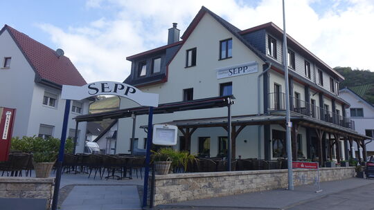 Das neue Gasthaus „Sepp" in Dernau bietet deutsch-österreichische Küche.
