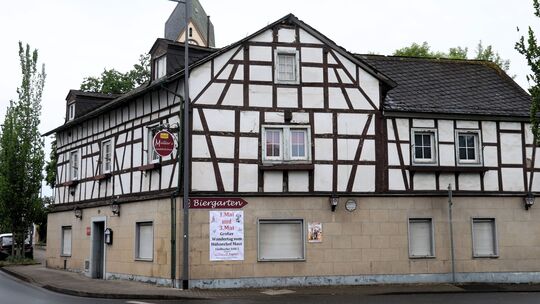 Der Männergesangsverein lädt an fünf Tagen wieder in den Biergarten der ehemaligen Gaststätte von Maurers Toni an der Dierdorfer