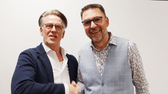 Markus Zednik (links) übernahm den Vorsitz der Gewerbegemeinschaft von Bad Neuenahr-Ahrweiler von Volker Danko.