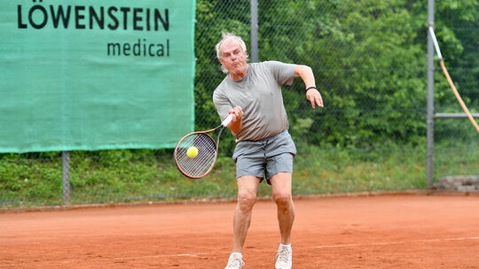 Heinz-Gert Decker riss ein verloren geglaubtes Einzel im Champions-Tiebreak mit einem fulminanten Lauf noch herum. Dennoch ging