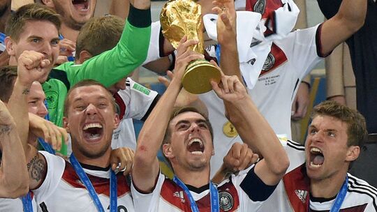 Philipp Lahm beim WM-Triumph 2014 Philipp Lahm beim WM-Triumph 2014