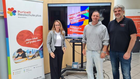 Das Organisationsteam der Puricelli-Schule: Schulleiter Manuel Hortian (rechts) und die beiden Koordinatoren für Berufsorientier
