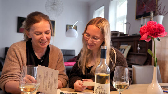 Mama Annette Boden-Marunga und Antonia Boden (rechts)