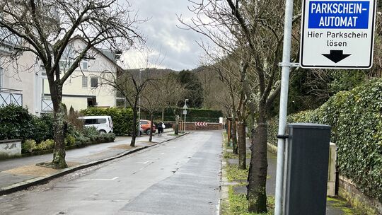 Auch in der Cauerstraße im Kurgebiet kostet das Parken seit dem 1. Januar. Ab dem 1. Juni soll es in diesem Bereich nun ein Jahr