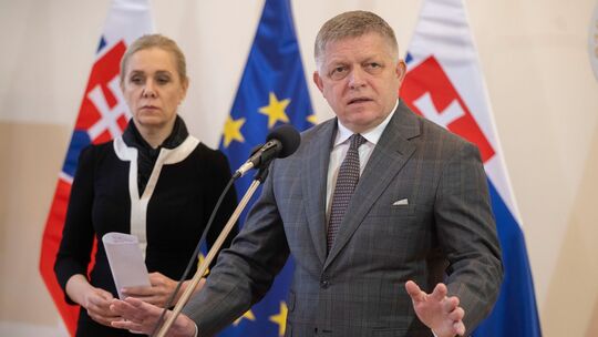 Robert Fico und Denisa Sakova