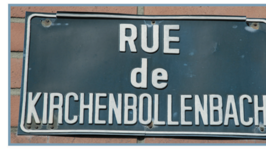 So wie in Kirchenbollenbach der zentrale Platz in der Ortsmitte der Partnergemeinde gewidmet ist, gibt es in Achicourt die "Rue