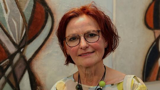 Andrea Orth, Künstlerin aus Adenau, verfügt über eine reichhaltige Ausstellungserfahrung.