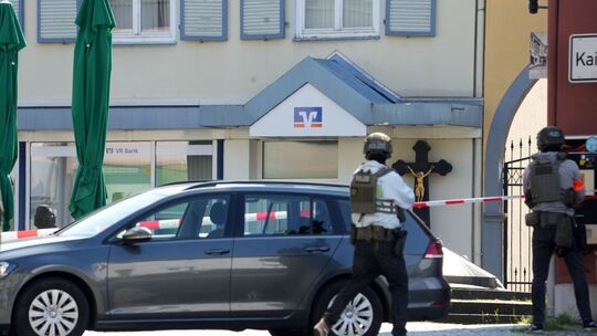 Geiselnahme in einer Bank im rheinland-pfälzischen Sinzig