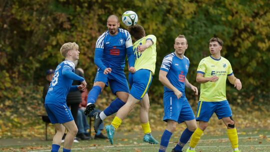 Im Hinspiel in Metternich setzten sich die Fußballer des SV Weitersburg (gelbe Trikots) mit 4:3 durch, nun kommt die Germania zu