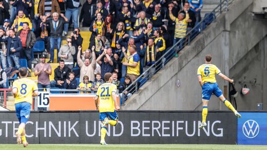 Eintracht Braunschweig - Dynamo Dresden