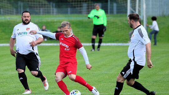 Fußball gespielt wurde bei der Benefizveranstaltung natürlich auch noch.