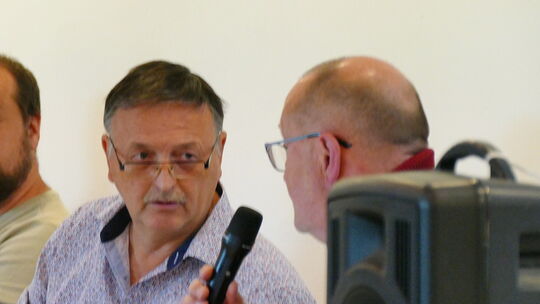 Hatten die Kita-Diskussion fest im Griff und waren auf einer Linie: Ortsvorsteher Jürgen Saess (rechts) und Ortsbeiratsmitglied