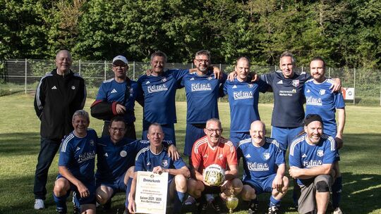 Ungeschlagen Kreismeister: Die Ü50-Fußballer der SG Merxheim/Monzingen/Meddersheim holten sich in Stromberg den Titel.