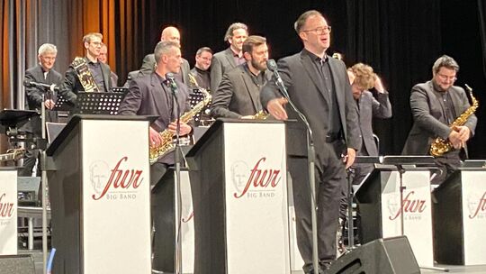 Die Friedrich-Wilhelm-Raiffeisen-Big-Band wird einen Großteil der open-arts-Eröffnung musikalisch gestalten.