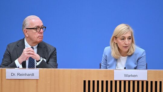 Ärztepräsident und Bundesgesundheitsministerin Ärztepräsident und Bundesgesundheitsministerin