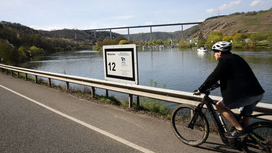Entlang der Mosel eine Radtour zu machen, klingt verlockend. Doch es gibt viele Strecken, die noch ausgebaut werden müssen.