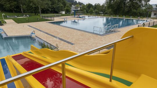 Nach einer mehrjährigen Generalsanierung war das Freibad Unnau im Sommer 2024 wieder eröffnet worden (Archivfoto). Die aktuelle