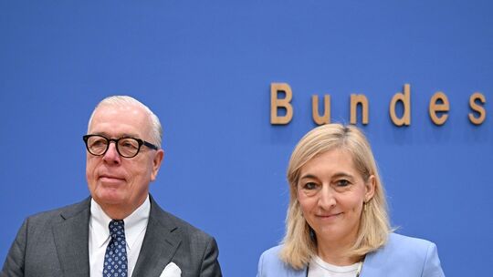 Ärztepräsident Reinhardt und Ministerin Warken Ärztepräsident Reinhardt und Ministerin Warken