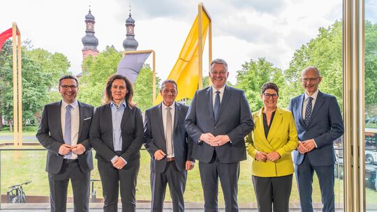 Das neue Regierungsteam der rheinland-pfälzischen CDU: Marcus Klein (von links nach rechts), designierte Minister für Bundes- un Das neue Regierungsteam der rheinland-pfälzischen CDU: Marcus Klein (von links nach rechts), designierte Minister für Bundes- un