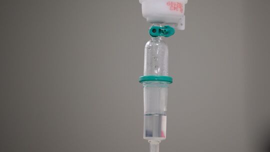 Bundesinstitut warnt vor Drip-Spa-Infusionen