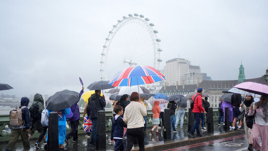 Regen und Sturm: In London kein ungewöhnliches Wetter. Doch die Stadt hat auch ihre sonnige Seite.
