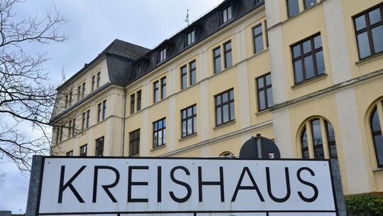 Mit dem Wechsel von Landrat Achim Schwickert nach Mainz braucht die Kreisverwaltung in Montabaur einen neuen Chef. Gewählt werde