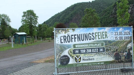 Mit großen Schritten naht die Eröffnungsfeier für den neuen Wohnmobilpark "Tor zur Eltz" in Moselkern. Im Internet ist er nun au