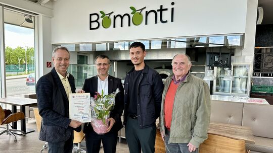 Die Eröffnung des Bomonti in Ransbach-Baumbach steht noch im Mai bevor. Die Freude ist groß bei Bürgermeister Michael Merz (link