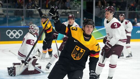 Lukas Reichel Lukas Reichel