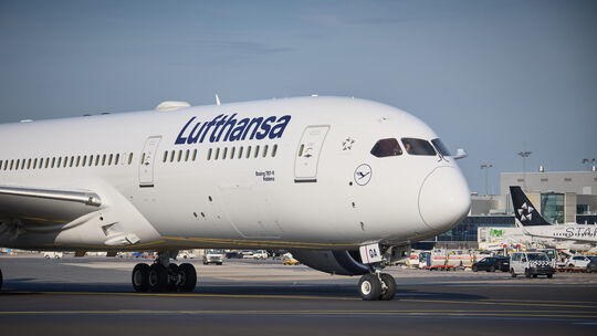 Die Lufthansa-Maschine trägt den Namen in die ganze Welt. Schon seit 1968 gibt es Flugzeuge mit dem Namen "Koblenz".
