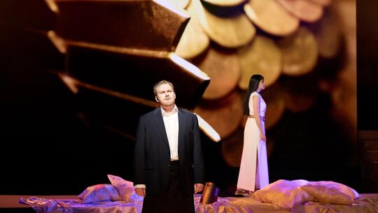 Großartige Darsteller der Titelpartien in "Antony and Cleopatra" sind Andrew Finden und Danielle Rohr in der Koblenzer Neuproduk