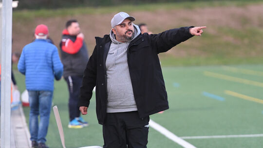 Talat Begen gibt beim FC Kosova Montabaur als Trainer die Richtung vor - und peilt mit seinem Team am Sonntag gegen die SG St. K