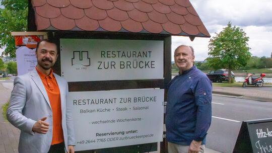 Die Besitzer des Restaurants zur Brücke (von links) Stevan und Ilja Mikic