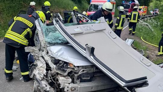 Ein folgenschwerer Verkehrsunfall endete am Sonntag, 10. Mai, zwischen Wallhausen und Dalberg für die 90-jährige Beifahrerin töd