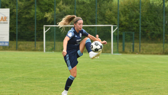Montabaurs Verena Weidung verdiente sich Bestnoten beim 0:0 ihres 1. FFC Montabaur beim 1. FC Riegelsberg.