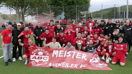 Meister der Kreisliga A 5 und Aufsteiger in die Bezirksliga: der Ahrweiler BC II. Meister der Kreisliga A 5 und Aufsteiger in die Bezirksliga: der Ahrweiler BC II.