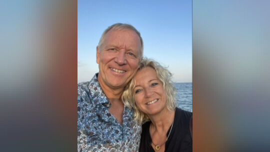 Jürgen und Christina Mayer leben seit fast 25 Jahren auf Mallorca. In ihrem neuen Podcast "Sag nicht Malle!" beleuchten sie die