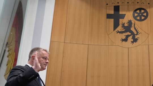 Konstituierende Sitzung Landtag Rheinland-Pfalz Konstituierende Sitzung Landtag Rheinland-Pfalz