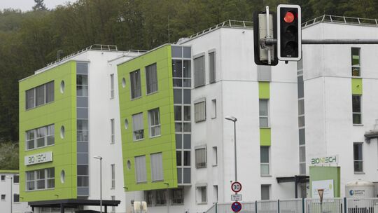 Die Nachricht von der geplanten Biontech-Schließung hat die Mitarbeiter am Standort Idar-Oberstein schwer erschüttert. Dennoch: