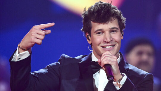 Mit 33 Jahren gehört Wincent Weiss längst zu den Großen in der deutschen Musikbranche, hat sich seine Bodenständigkeit aber bis Mit 33 Jahren gehört Wincent Weiss längst zu den Großen in der deutschen Musikbranche, hat sich seine Bodenständigkeit aber bis