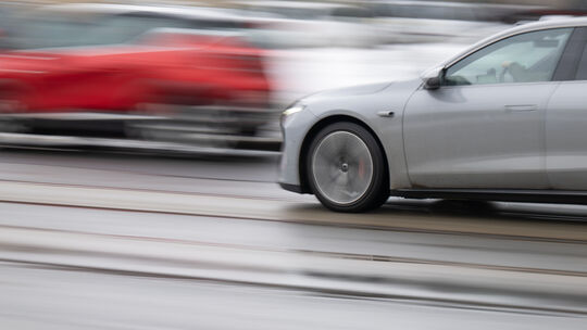 Symbolbild: 2025 ereigneten sich im Zuständigsbereich der Polizeiinspektionen Boppard und Simmern insgesamt 3.605 Verkehrsunfäll