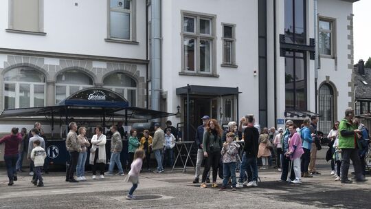 Mit viel ehrenamtlichen Engagement stellt der Förderverein alljährlich das traditionelle Fest im und am Deutschen Edelsteinmuseu